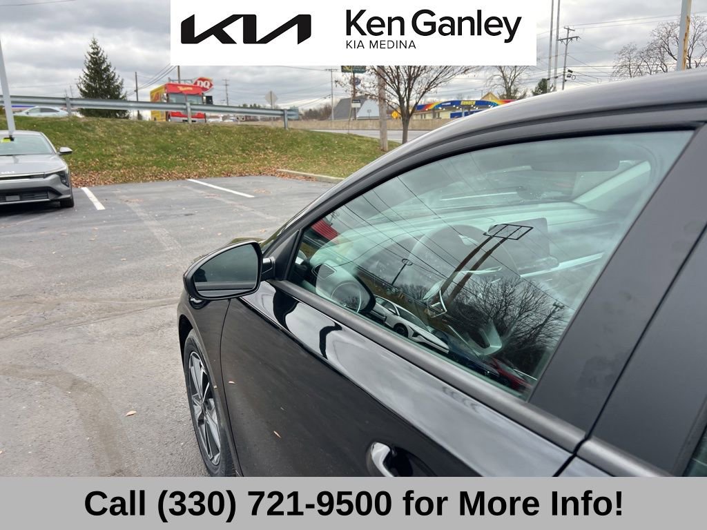 Certified 2023 Kia Forte LXS image 25