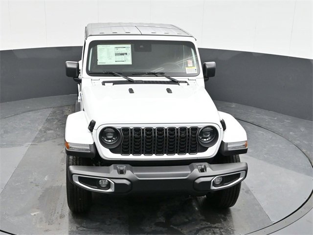 Used 2024 Jeep Gladiator Sport image 31