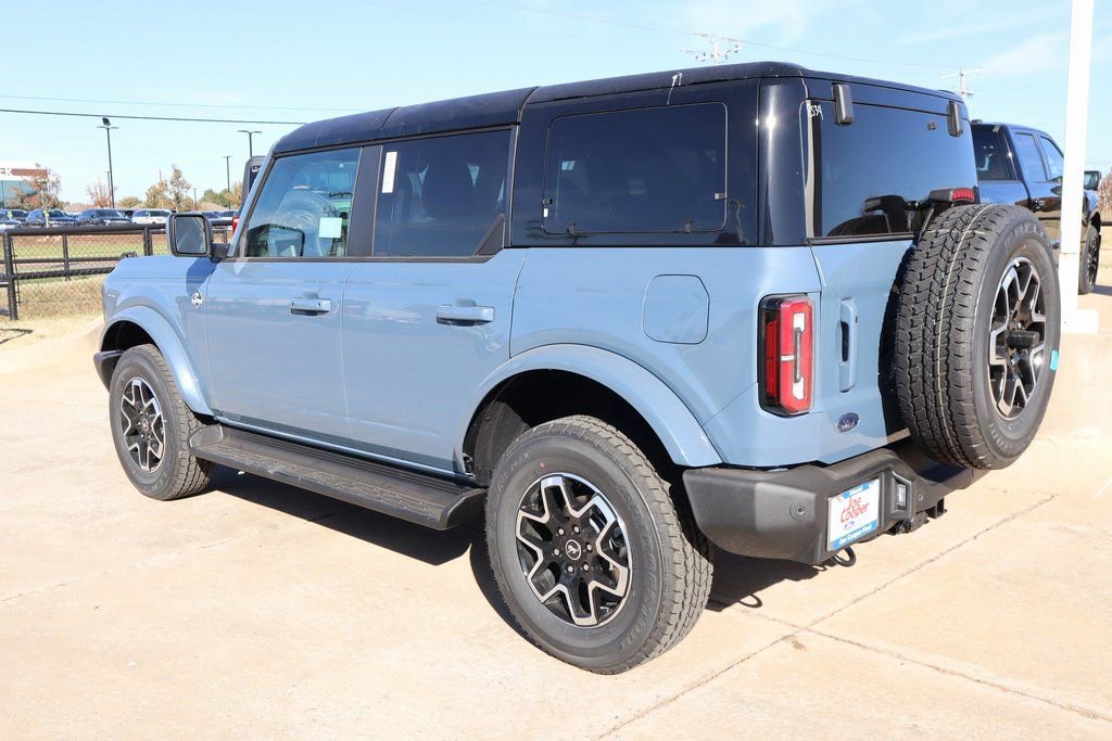 New 2025 Ford Bronco Outer Banks image 23