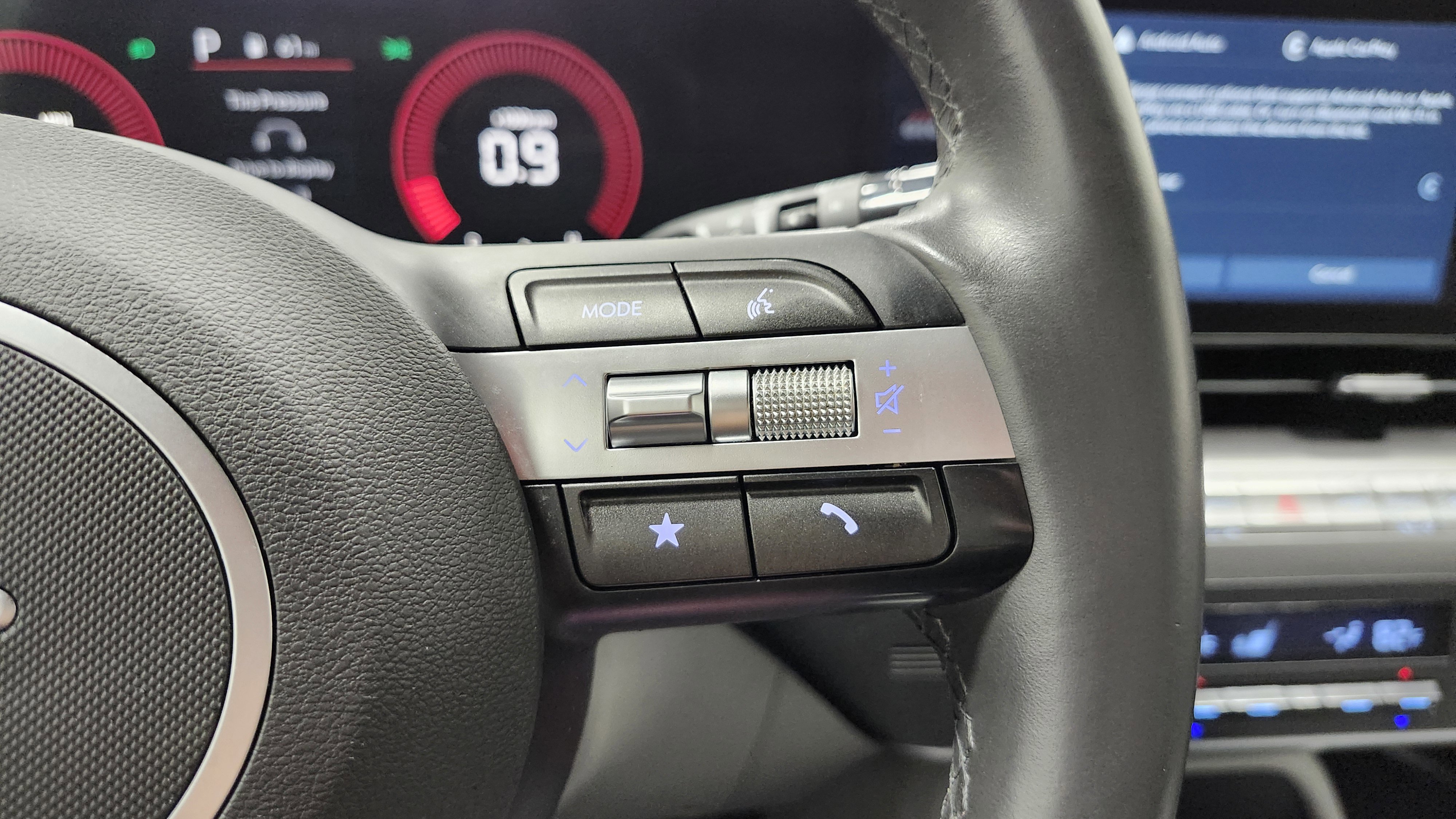 Used 2024 Hyundai Kona SEL image 28