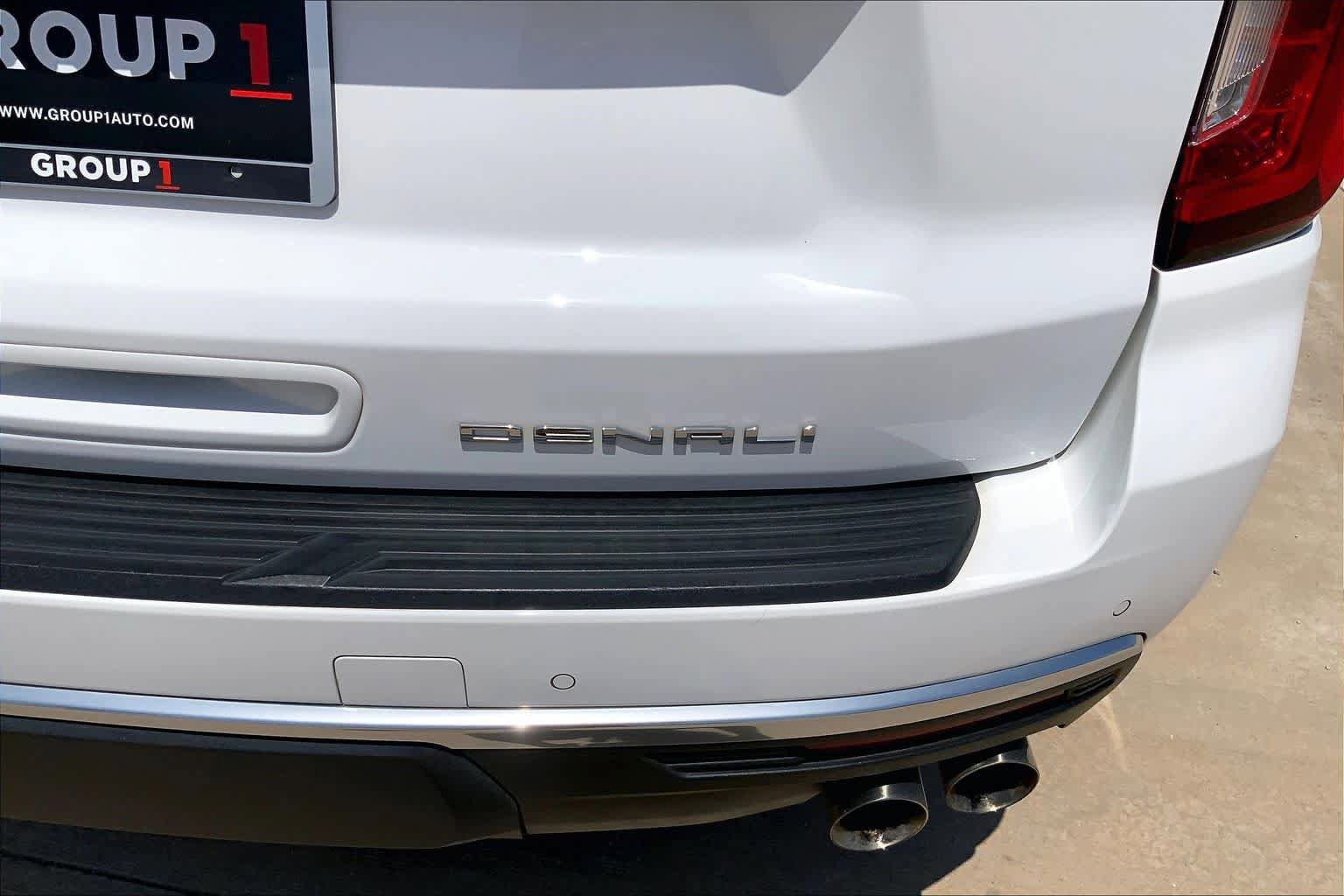 Used 2023 GMC Yukon Denali w/ Advanced Technology Package AWD/4WD image 10