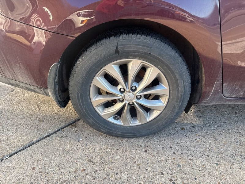 Used 2020 Kia Sedona LX image 5