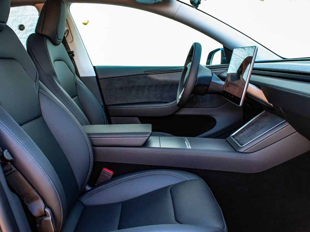 Used 2026 Tesla Model Y Long Range image 40