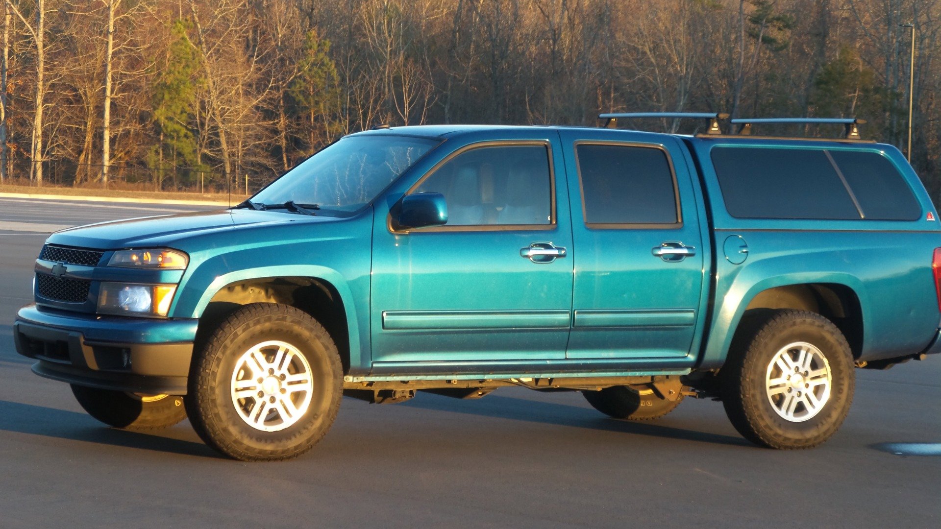 Used 2012 Chevrolet Colorado LT image 2