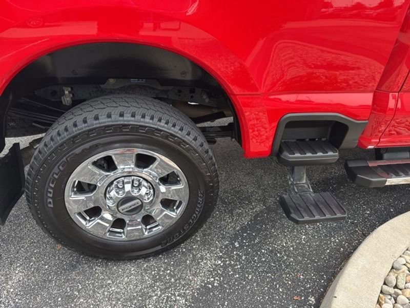 Used 2024 Ford F250 Lariat w/ Chrome Package AWD/4WD image 25