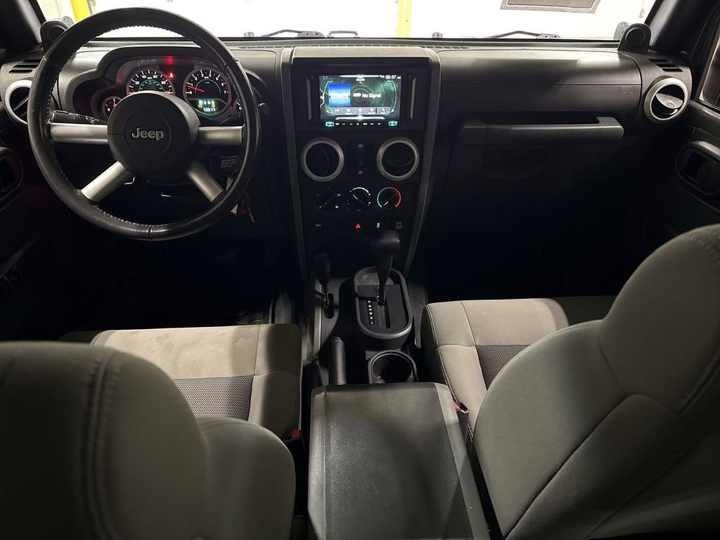 Used 2010 Jeep Wrangler Unlimited Sahara w/ Dual Top Group image 10