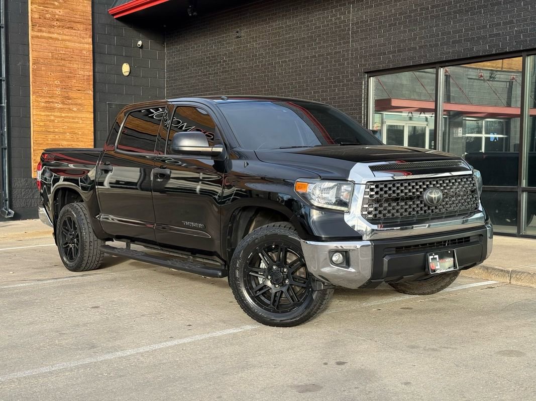 Used 2018 Toyota Tundra SR5 w/ SR5 Upgrade Package image 6
