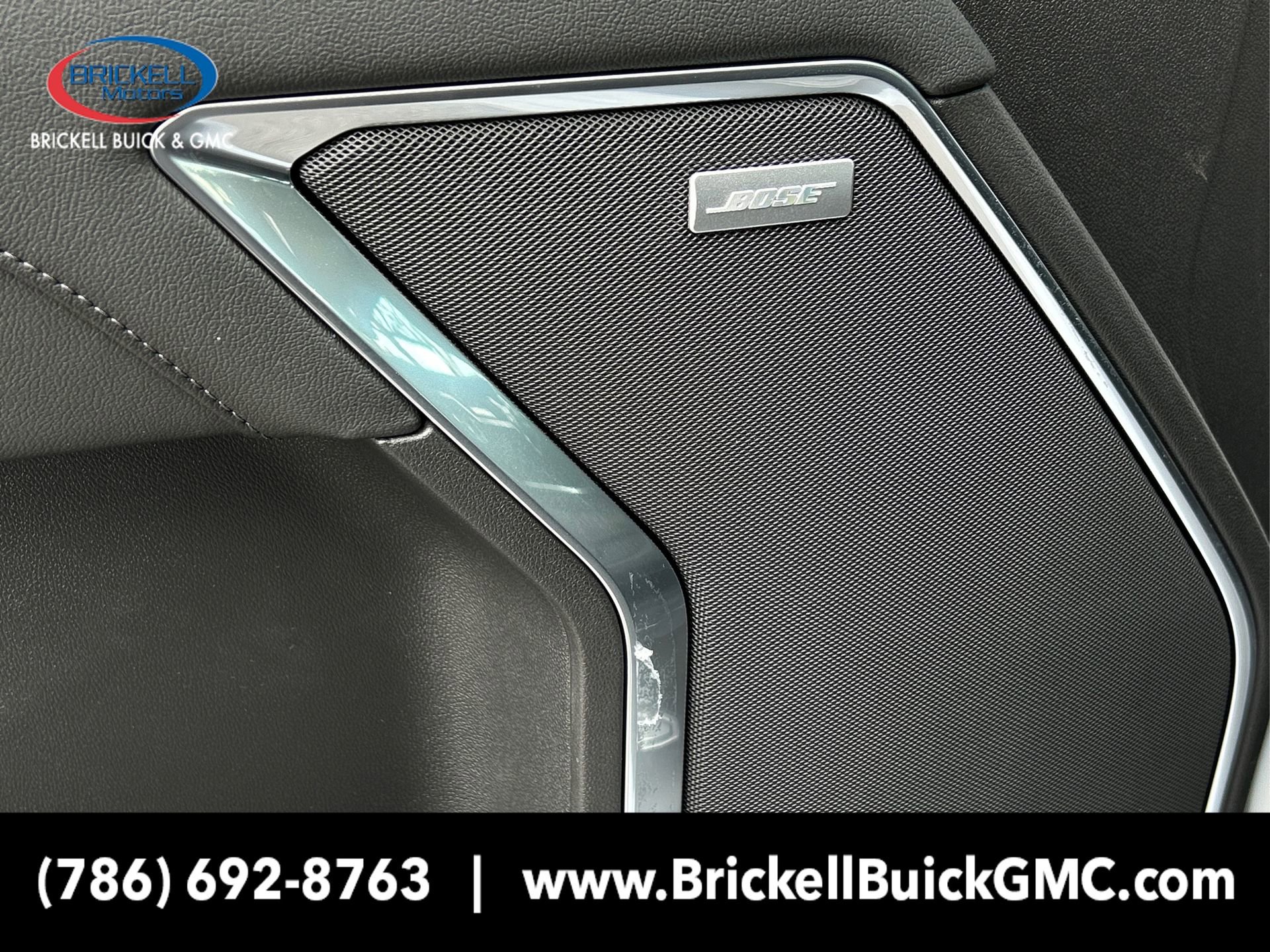 New 2025 GMC Sierra 1500 SLT w/ SLT Convenience Package image 33