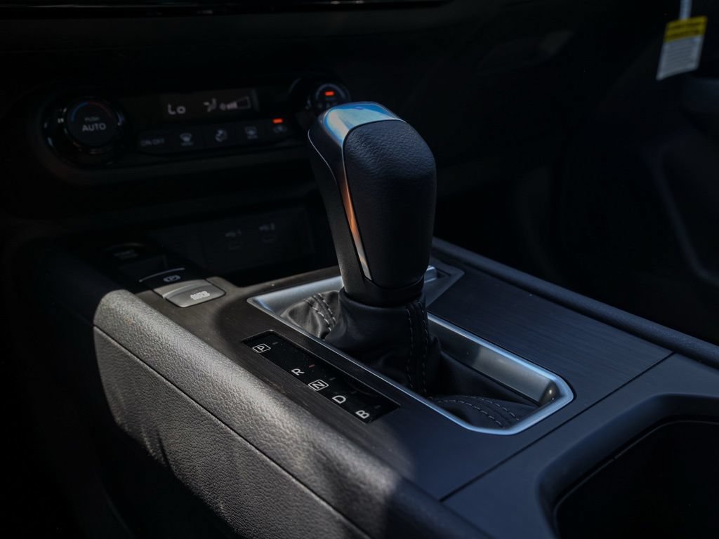 New 2026 Nissan Kicks SV FWD image 31