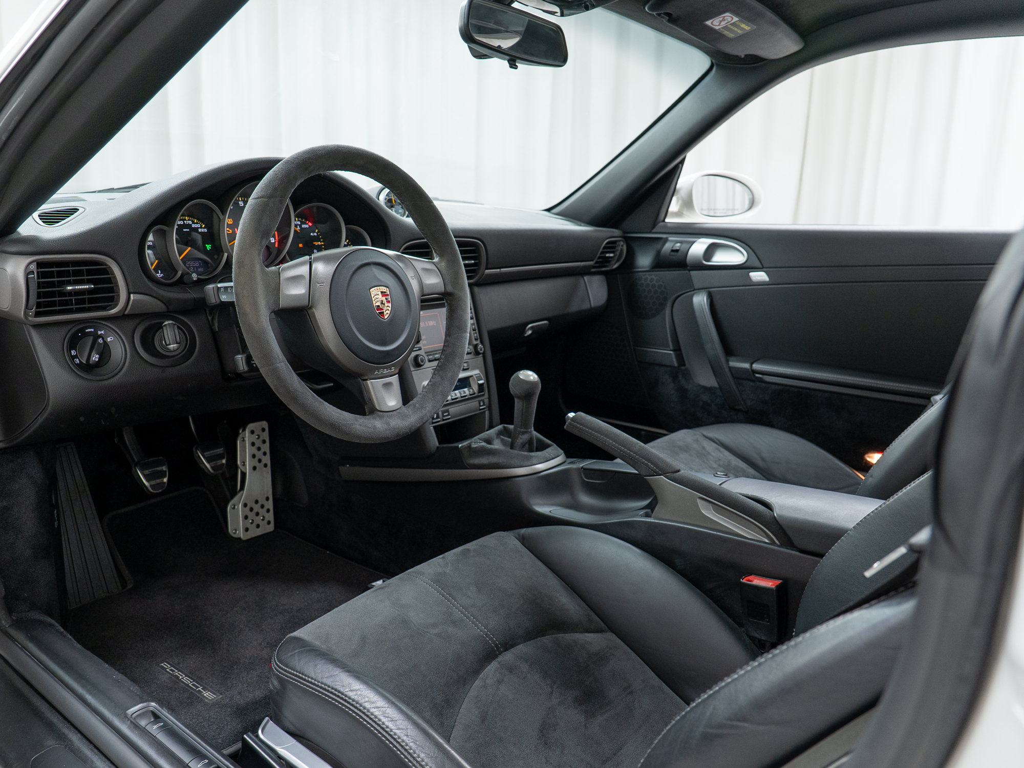 Used 2007 Porsche 911 GT3 RWD image 19