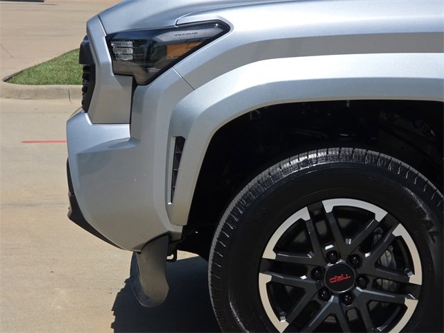Used 2024 Toyota Tacoma TRD Off-Road image 5