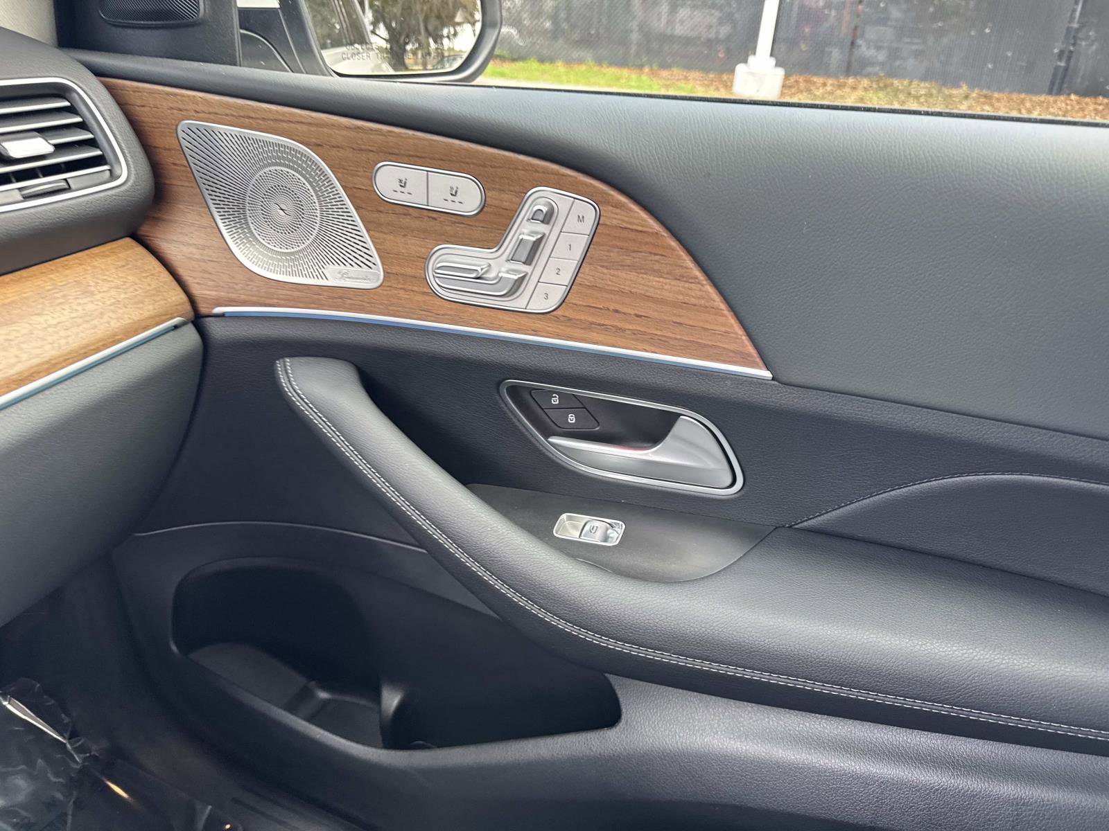 Certified 2025 Mercedes-Benz GLE 350 4MATIC image 19