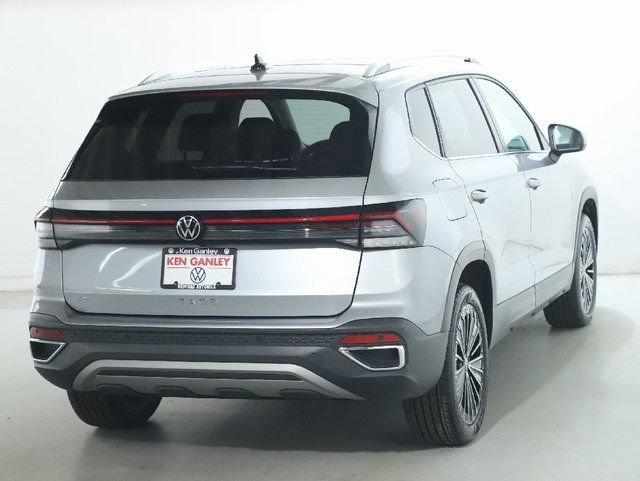 Used 2025 Volkswagen Taos SE FWD image 47
