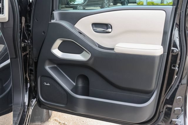 Used 2025 Nissan Frontier SV w/ SV Convenience Package AWD/4WD image 15