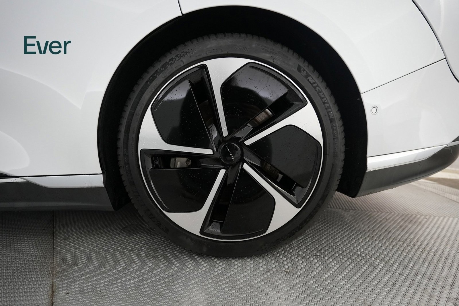 Used 2024 Lucid Air Touring image 20