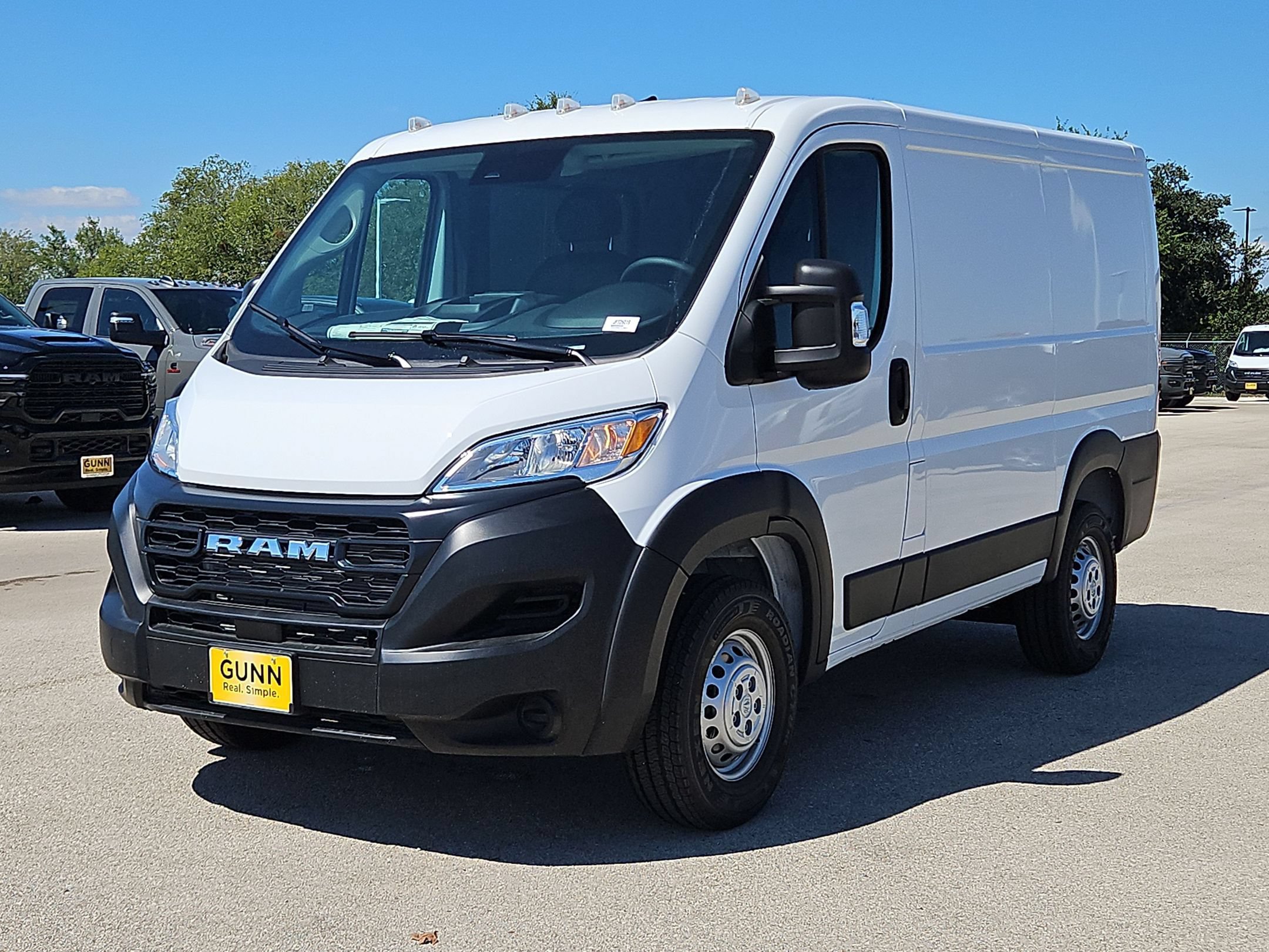 New 2026 RAM ProMaster 1500 w/ Storage Group FWD image 7