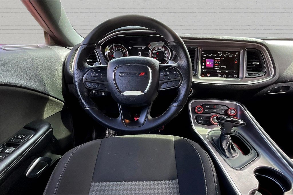 Used 2022 Dodge Challenger R/T RWD image 8