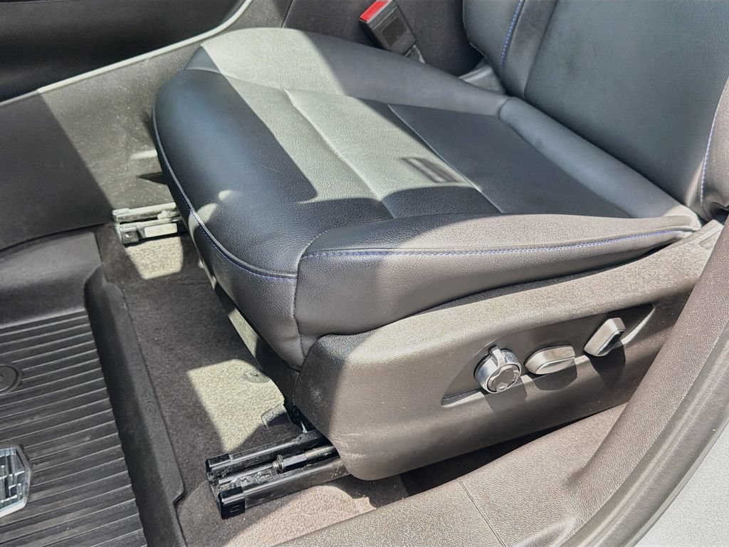 Used 2024 Cadillac XT4 Sport w/ Technology Package AWD/4WD image 21