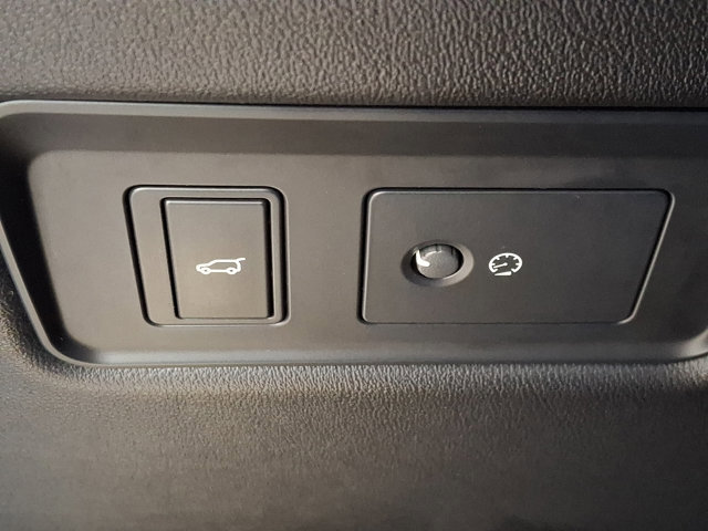 Used 2020 Land Rover Range Rover HSE image 26