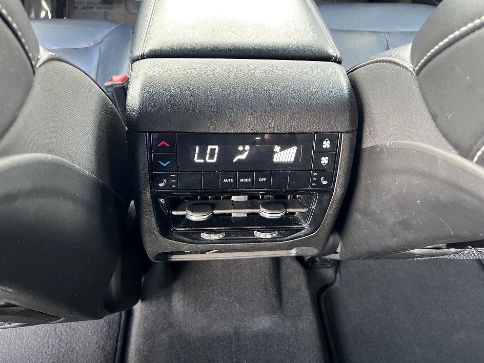 Used 2021 Jeep Grand Cherokee L Limited image 19