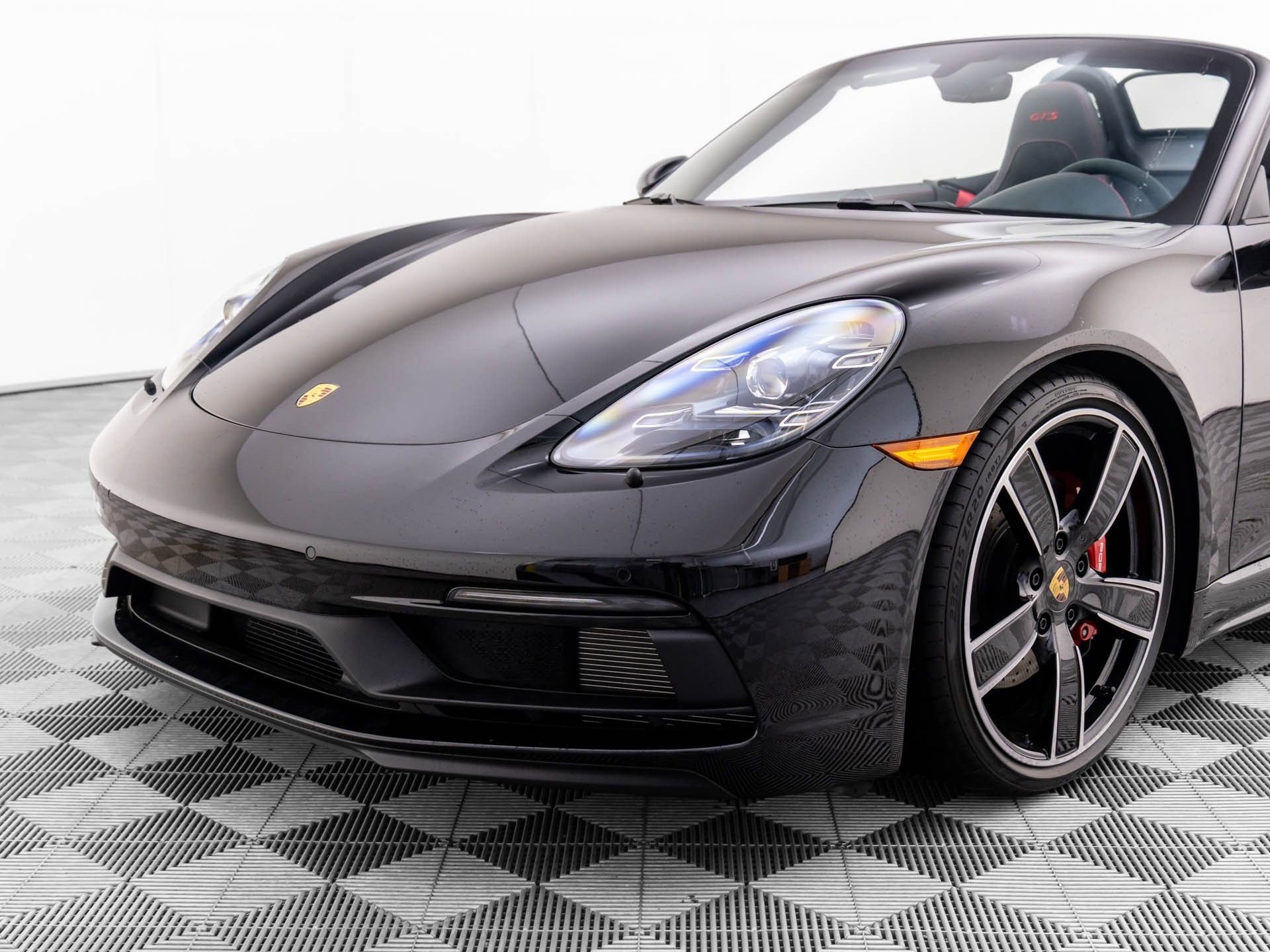 Certified 2025 Porsche 718 Boxster GTS image 35
