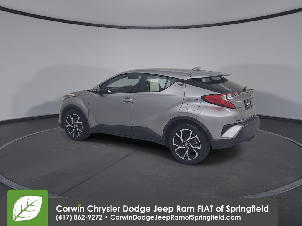 Used 2019 Toyota C-HR XLE FWD image 10