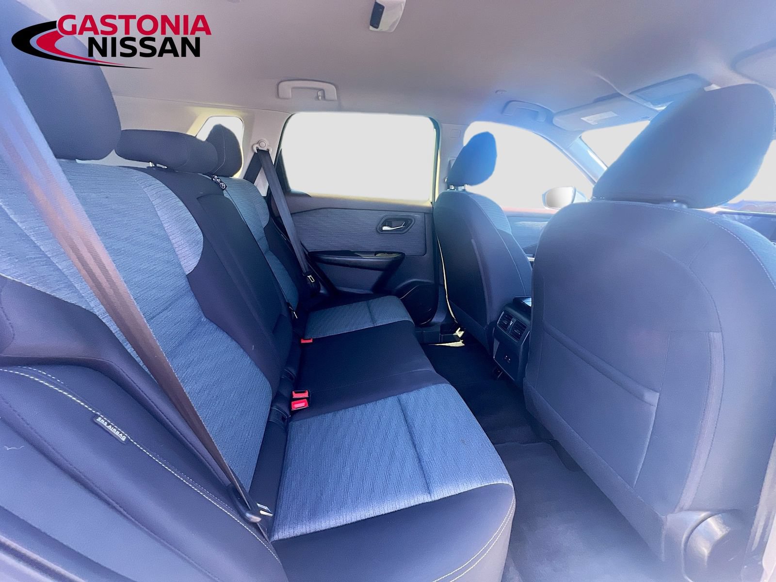 Used 2023 Nissan Rogue SV FWD image 35
