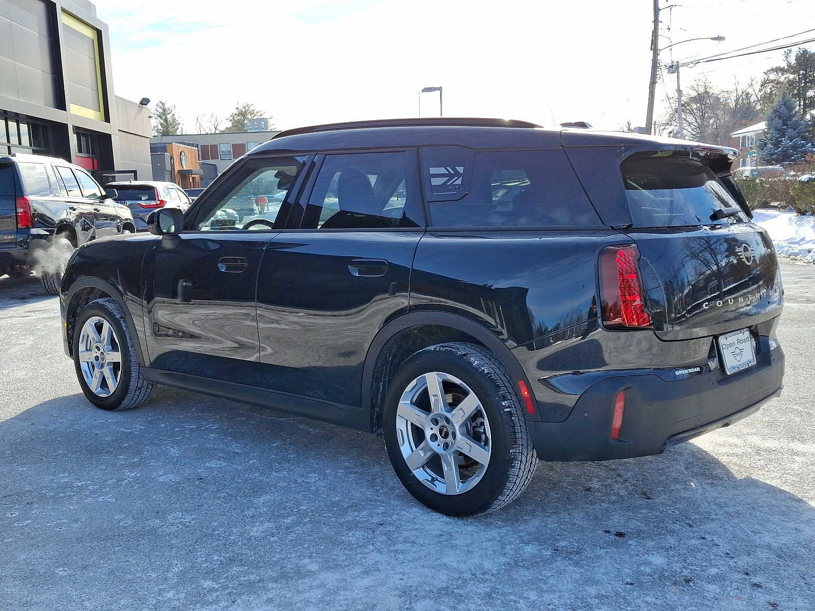Used 2025 MINI Cooper Countryman S w/ Comfort Package Max image 4