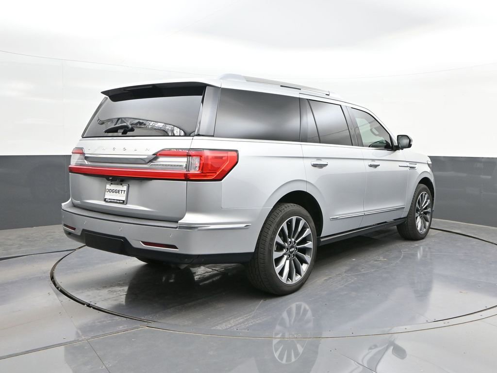 Used 2019 Lincoln Navigator Select RWD image 11