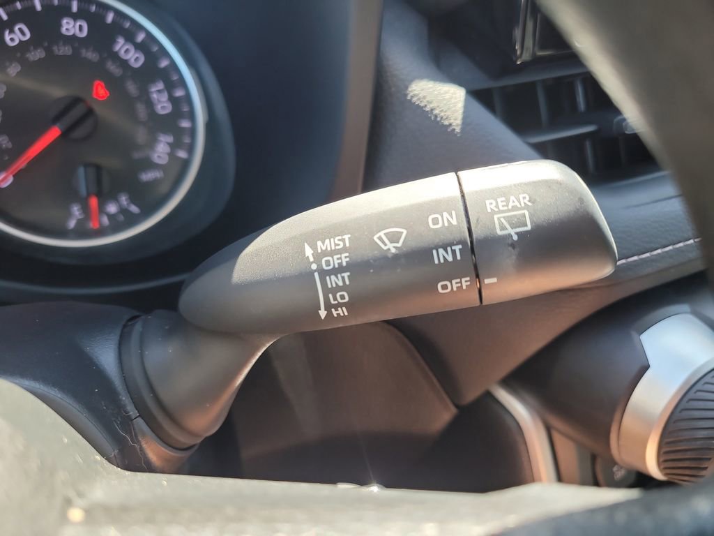 Used 2022 Toyota RAV4 LE image 27