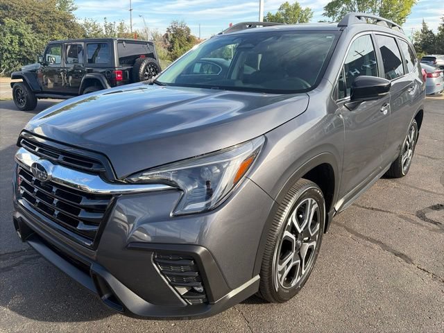 Used 2026 Subaru Ascent Limited AWD/4WD image 1