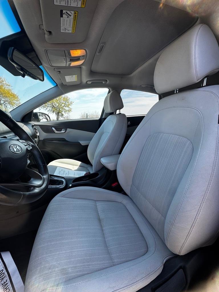 Used 2022 Hyundai Kona SEL w/ Convenience Package image 10