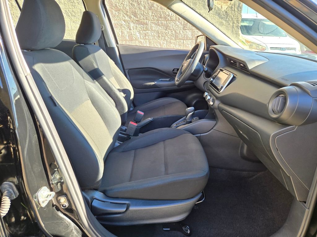 Used 2024 Nissan Kicks S FWD image 18