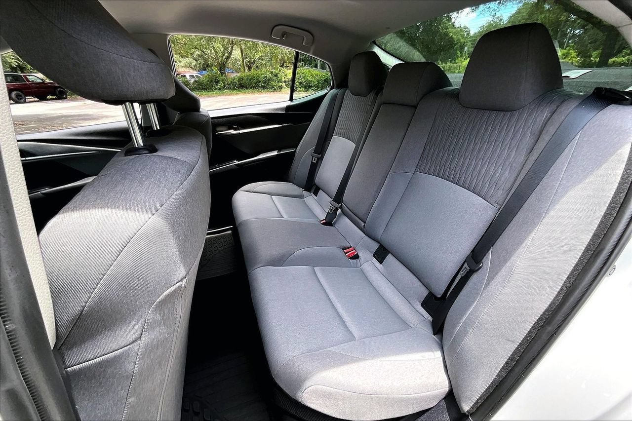 Used 2025 Toyota Camry LE FWD image 19