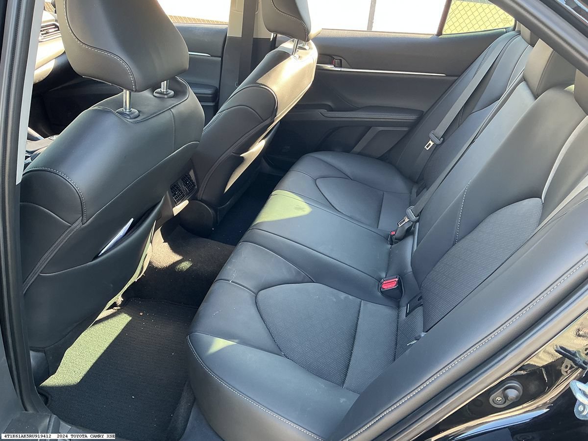 Used 2024 Toyota Camry XSE FWD image 9