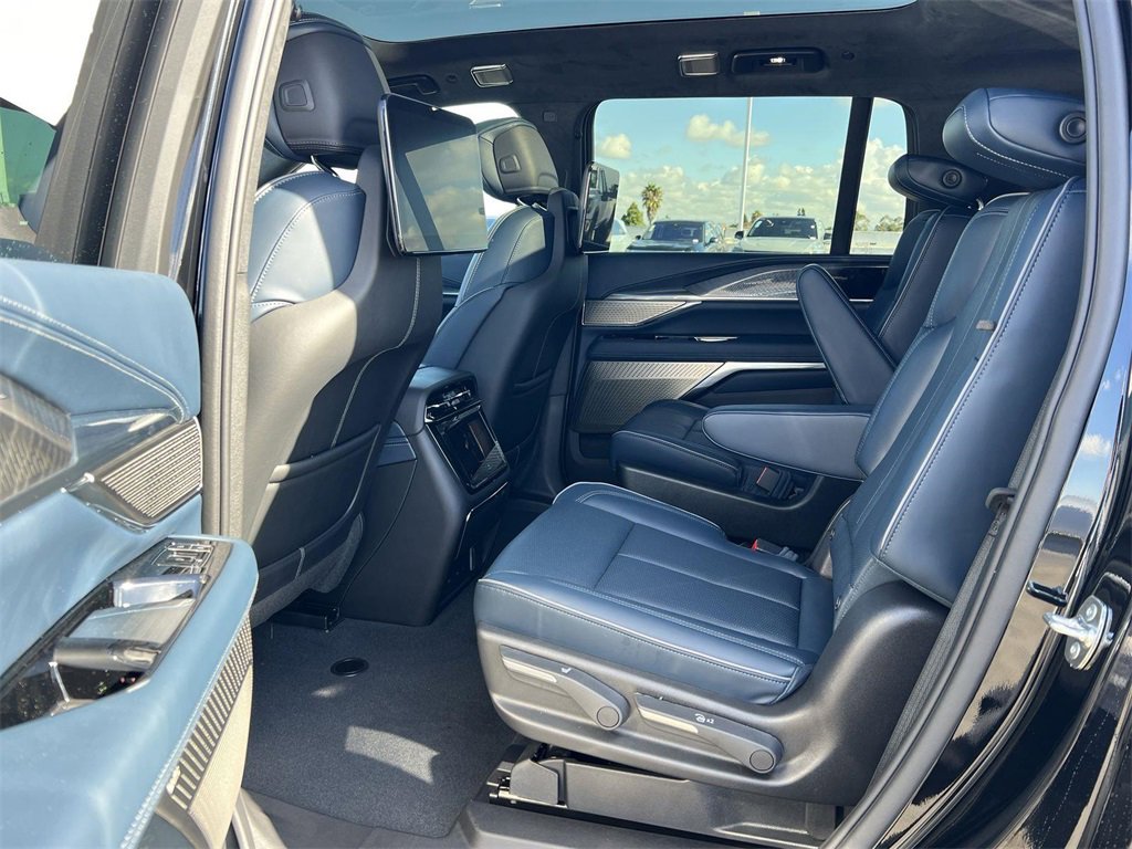 New 2026 Cadillac Escalade IQL Sport 2 image 28