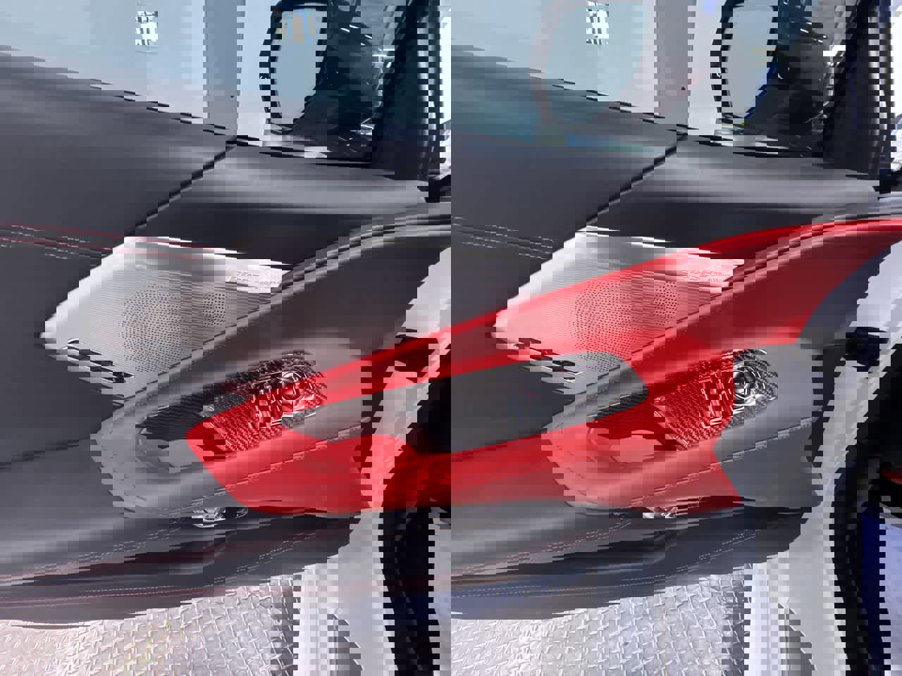 Used 2021 Chevrolet Corvette Stingray Premium Cpe w/ Z51 Performance Package image 13