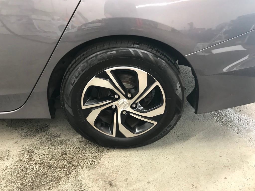 Used 2016 Honda Accord LX image 39