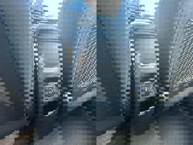 New 2025 Hyundai Venue SEL image 6