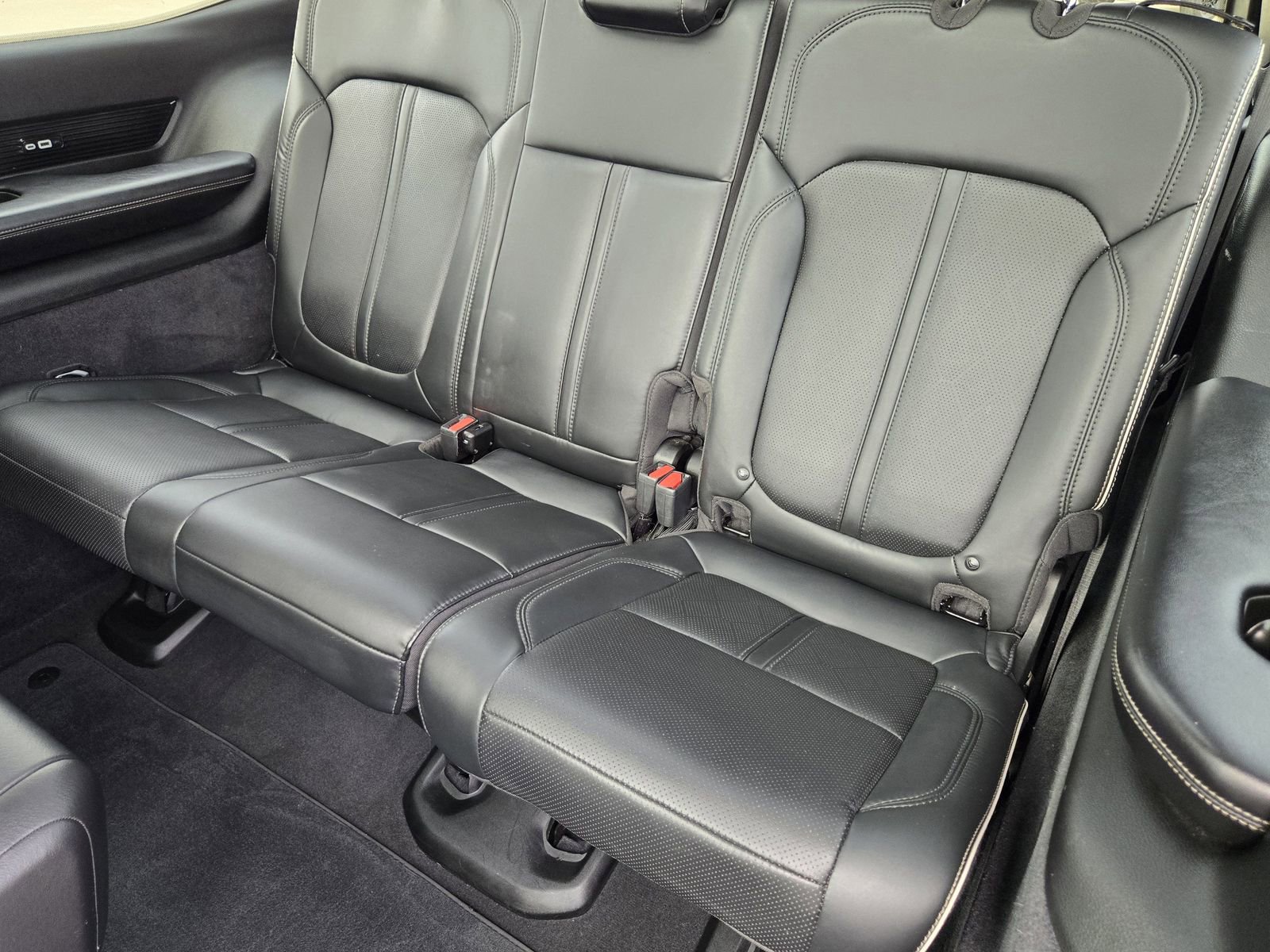 Used 2024 Jeep Grand Wagoneer Series II w/ Quick Order Packagew 28T image 32