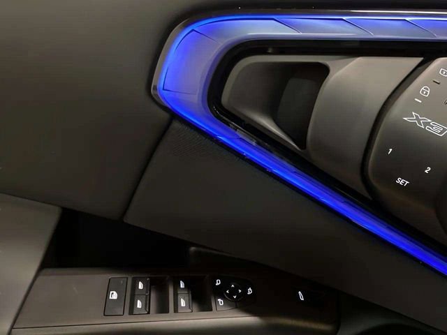 Used 2025 BMW X3 xDrive30i AWD/4WD image 30