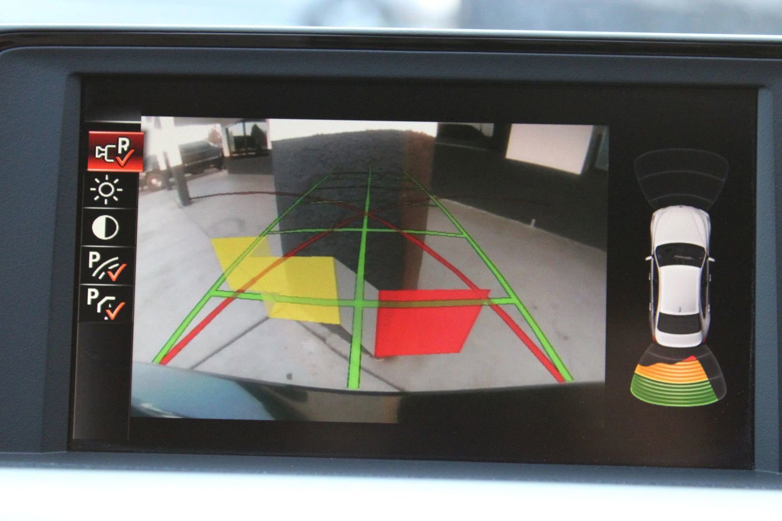 Used 2016 BMW 320i Sedan RWD image 20