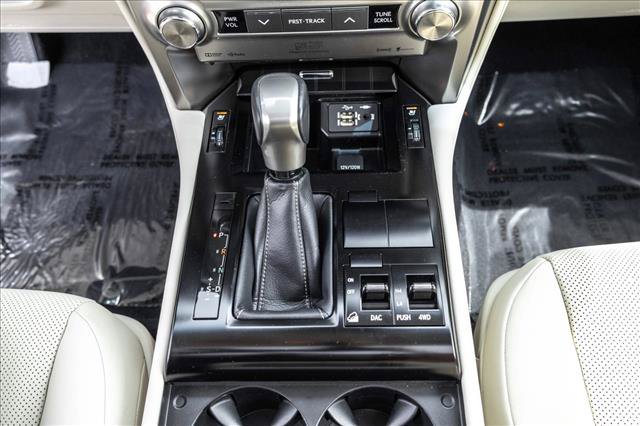 Used 2021 Lexus GX 460 Premium w/ Accessory Package AWD/4WD image 20