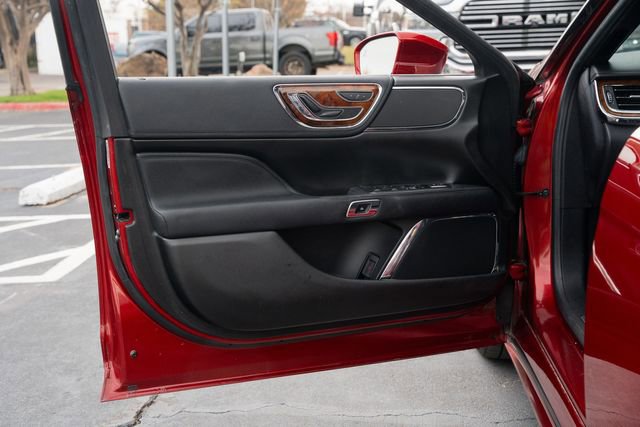 Used 2017 Lincoln Continental Select w/ Technology Package image 17