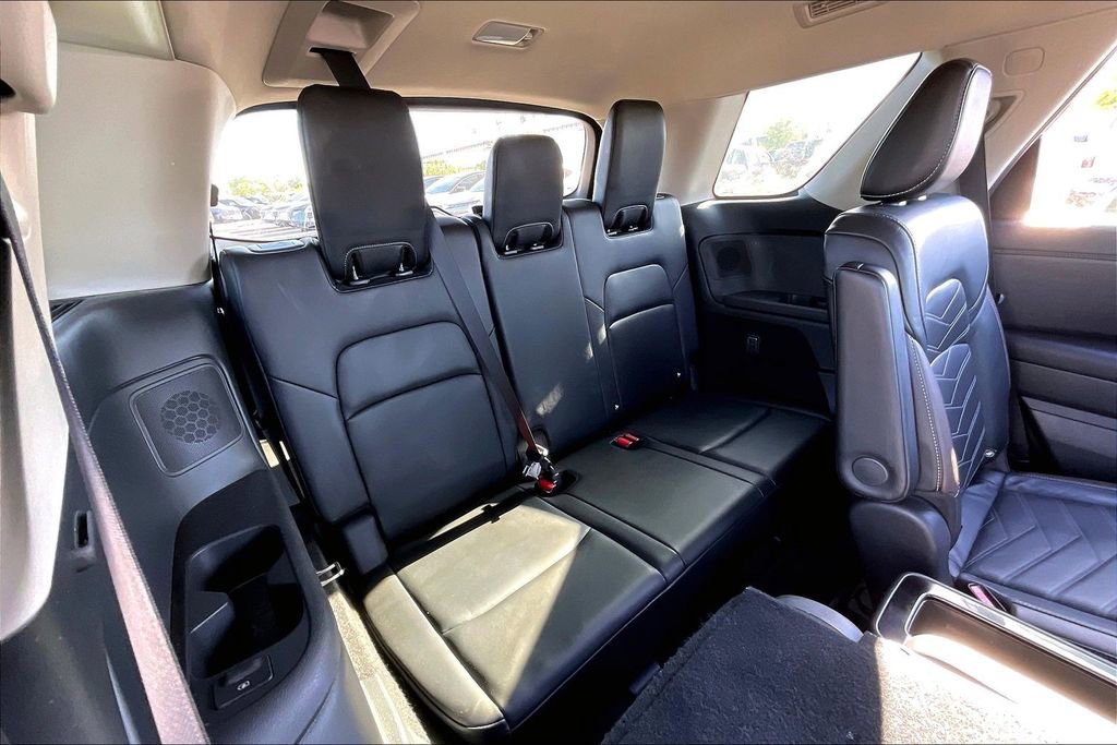 Used 2022 Nissan Pathfinder Platinum w/ Cargo Package FWD image 27