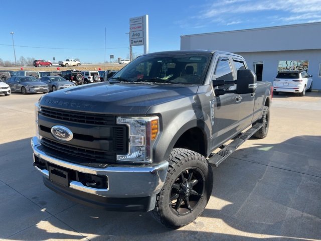 Used 2018 Ford F250 XL w/ Power Equipment Group image 2