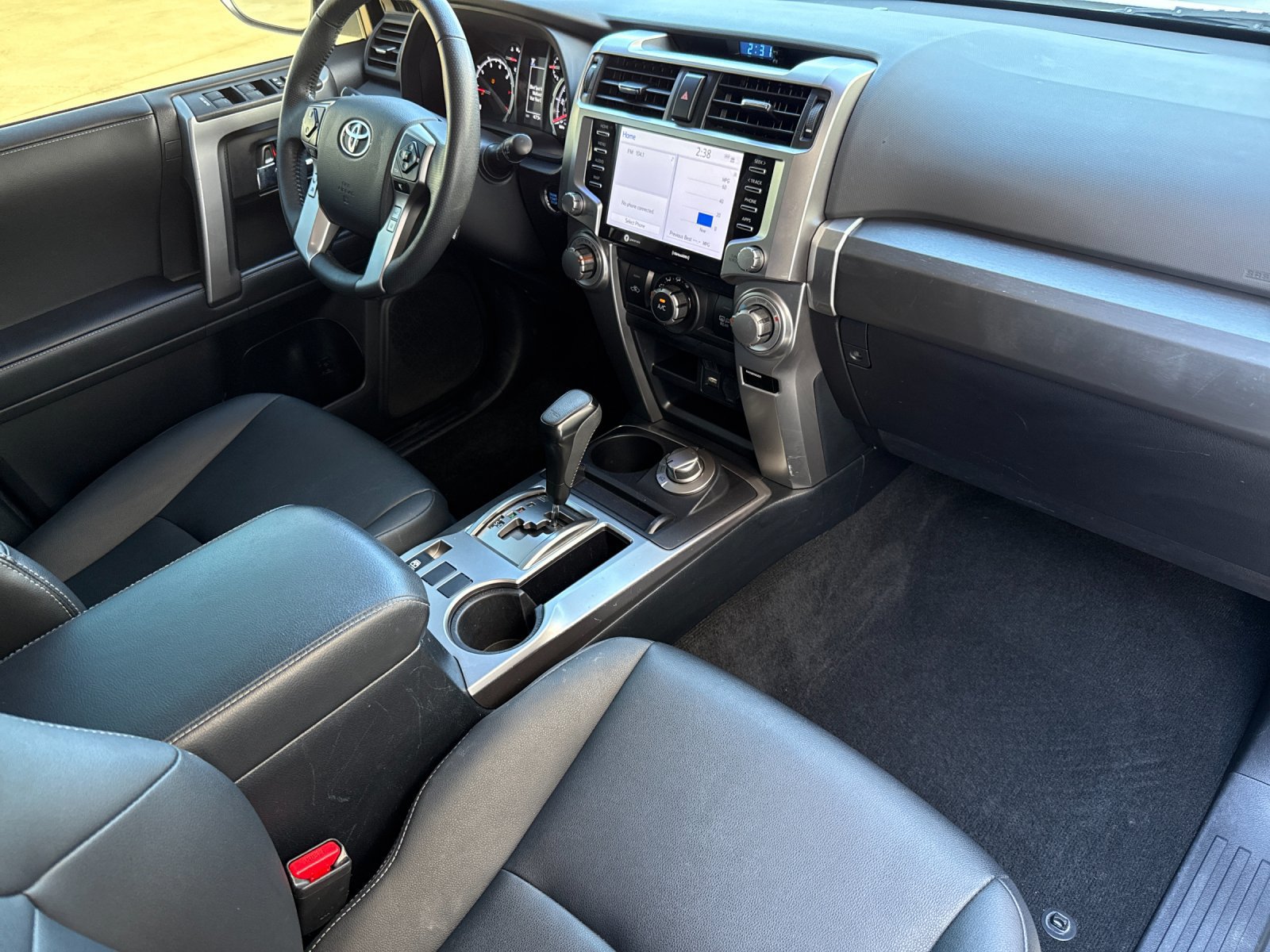 Used 2024 Toyota 4Runner TRD Sport AWD/4WD image 15