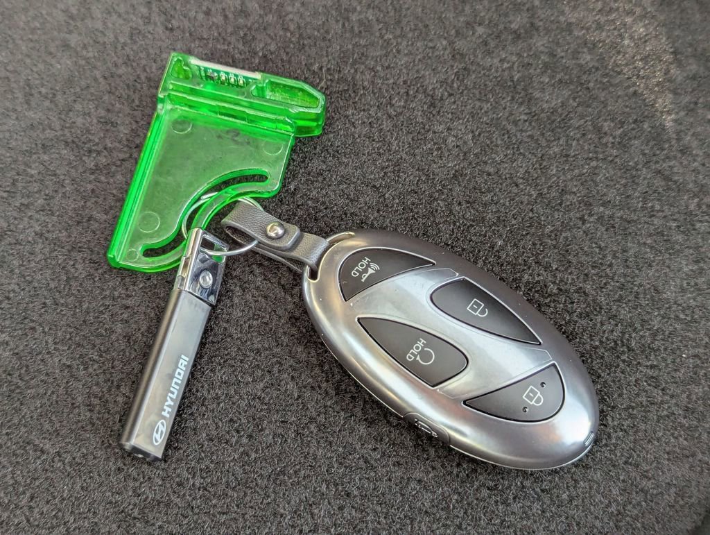 New 2025 Hyundai Santa Cruz XRT image 24