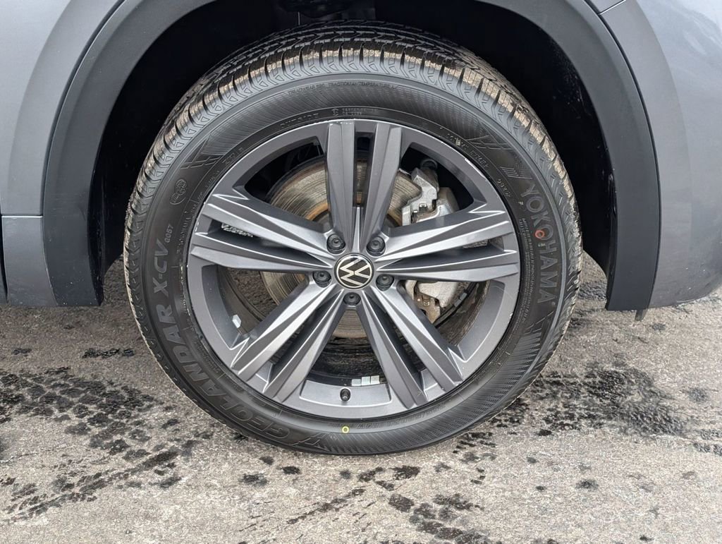 Used 2021 Volkswagen Atlas SE image 15