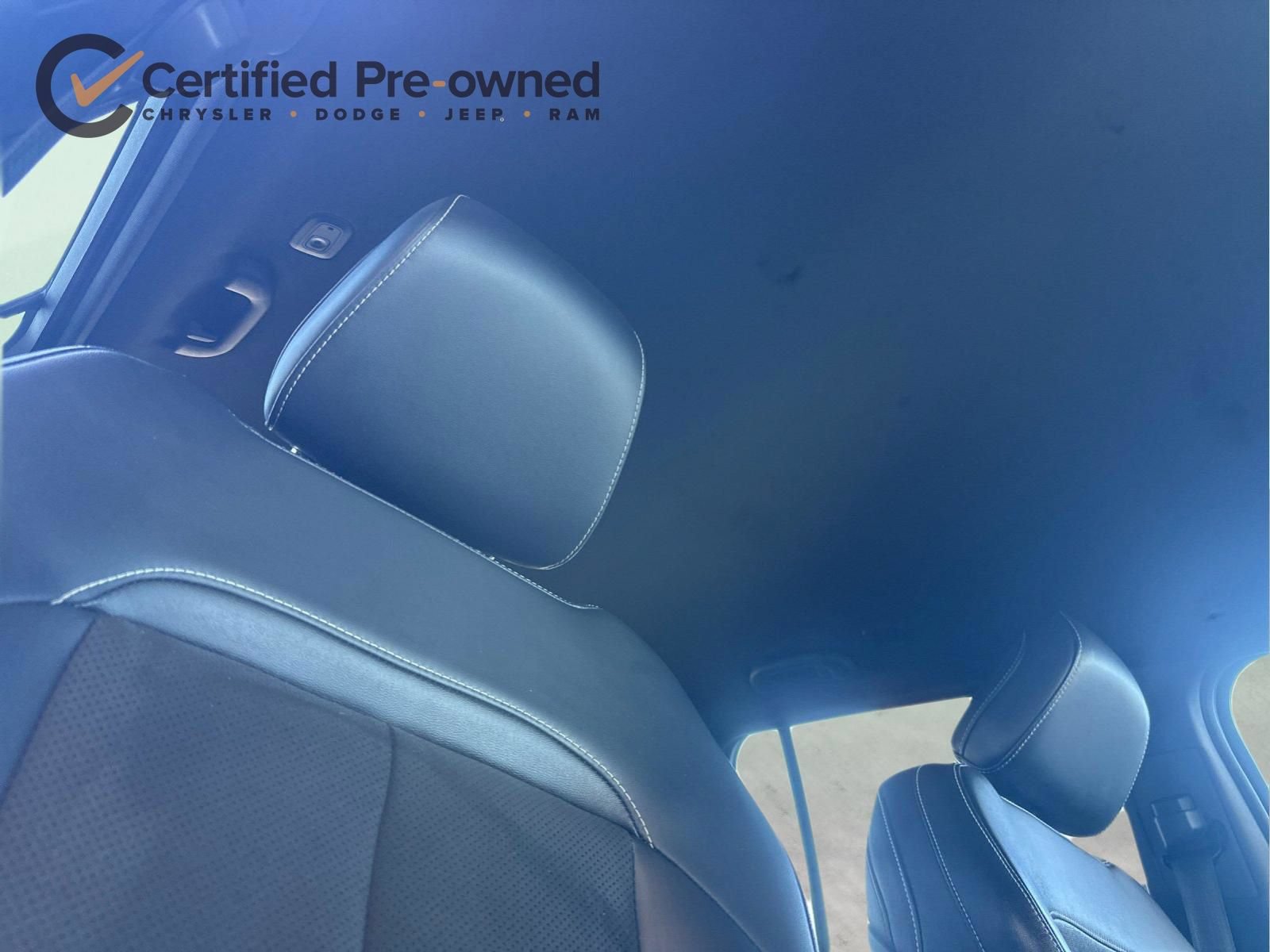Used 2024 Jeep Grand Cherokee Altitude AWD/4WD image 18